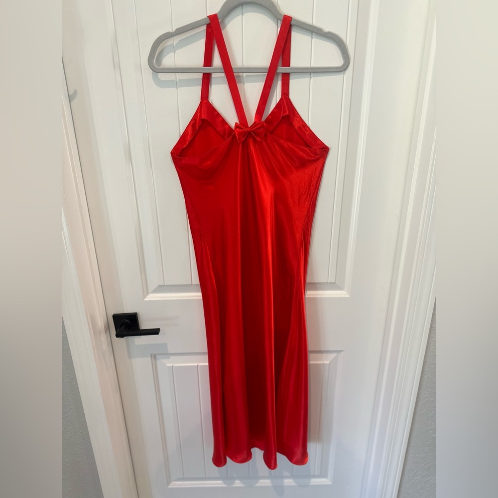 Gracie Bishop Red satin chemise nightgown Sz M